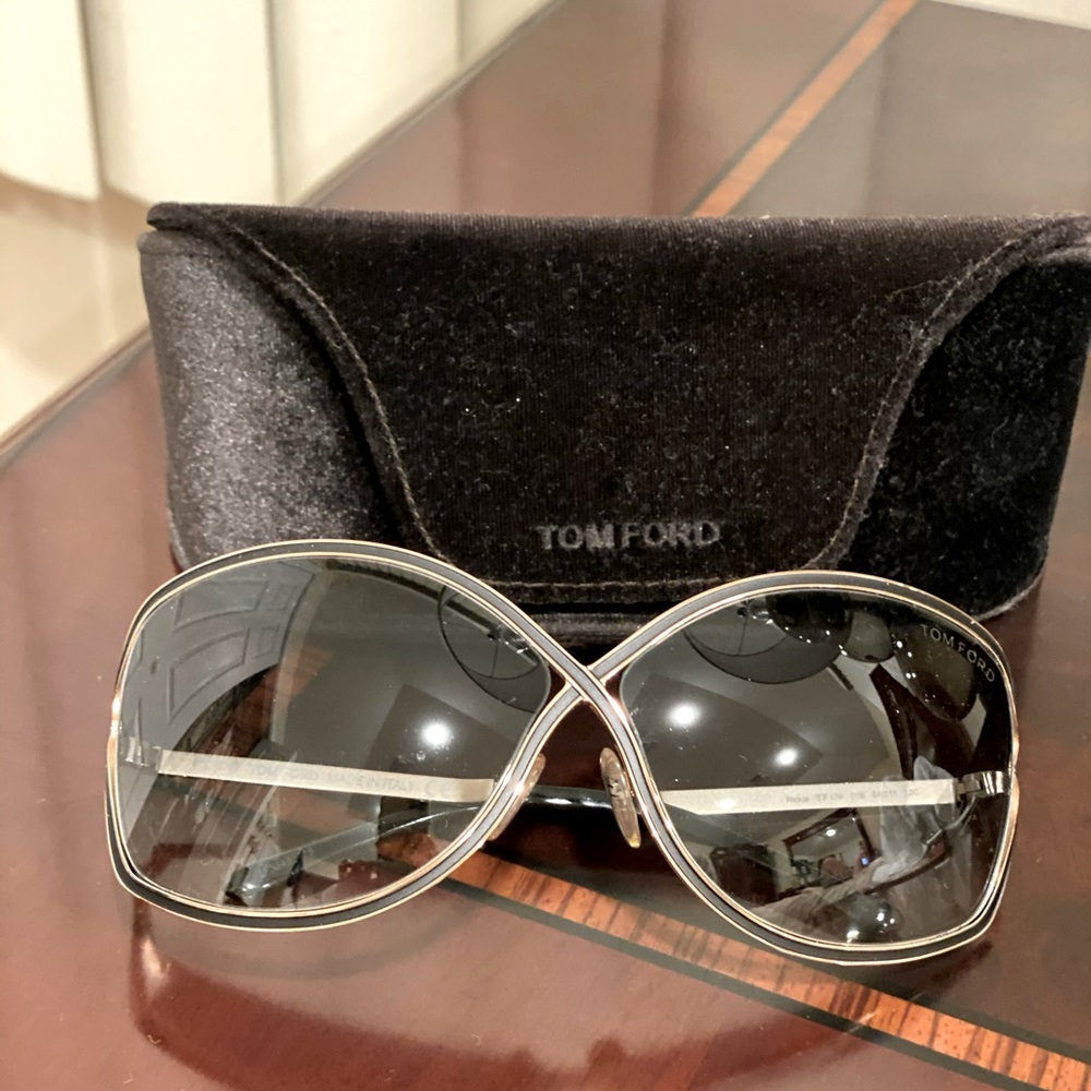 TOM FORD oversized sunglasses